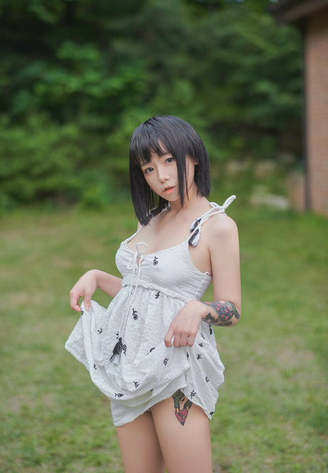 Maruemon schöne akt bilder