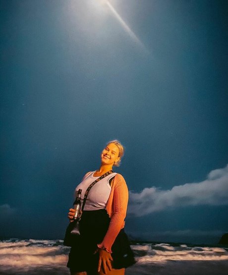 Jasmine Ramage perfekte exklusive bilder