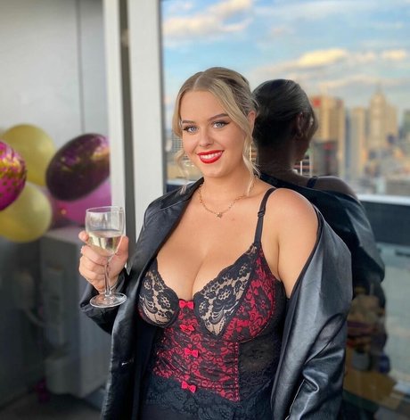 Jasmine Ramage nette pornostar bilder