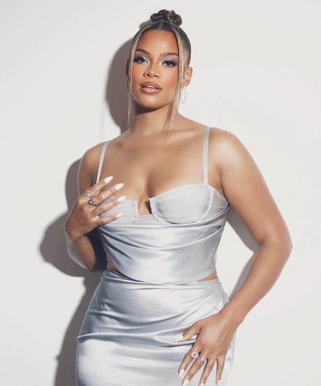 Kamie Crawford sexy nackte galerien