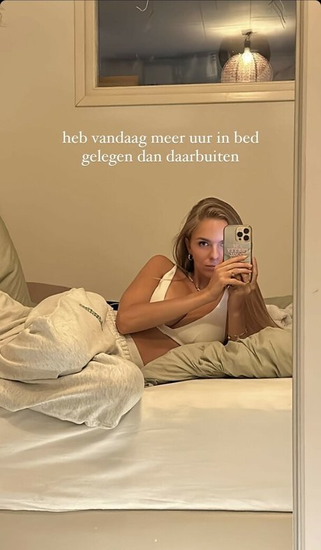 Lies Zhara freie erwachsene galerien