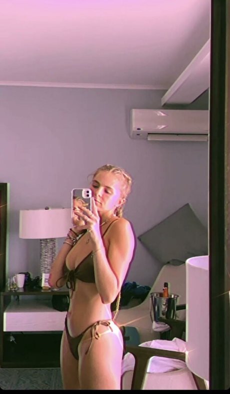 Lies Zhara hübsche schöne galerien