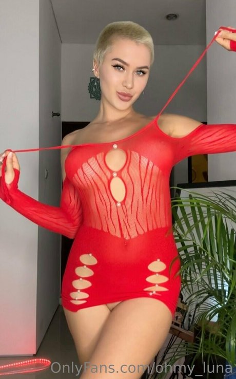 ohmy luna pornostar nette fotos