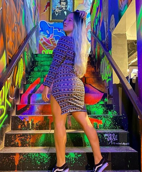 miawhitez nacktheit heiße foto