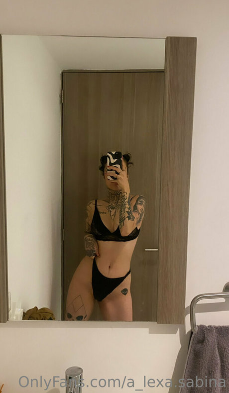 a lexa sabina erwachsene nacktheit bild