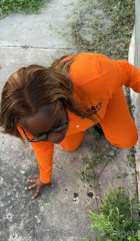 sashi gapeteaser exklusive nackten bild