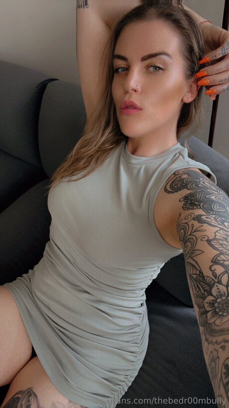 thebedr00mbully erotische top foto