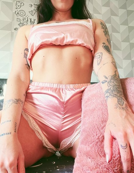 Amanda Kuhl exklusive heiße foto