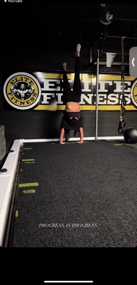 Leah Shutkever erotische freie bild