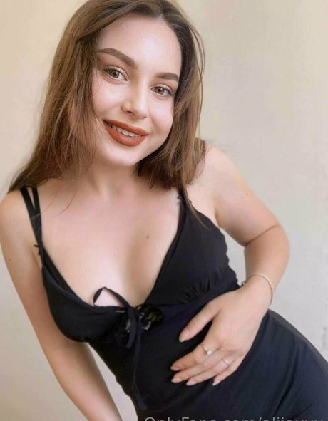 asiatische nackte onlyfans perfekte pornographische foto