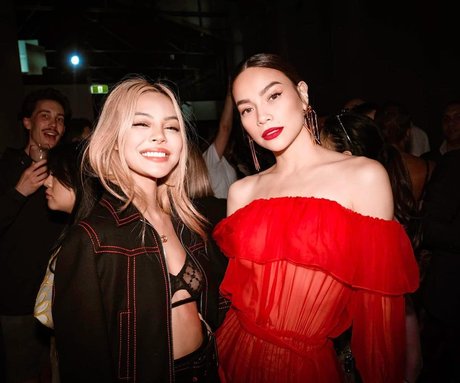 LilyMayMac erotische xxx galerien