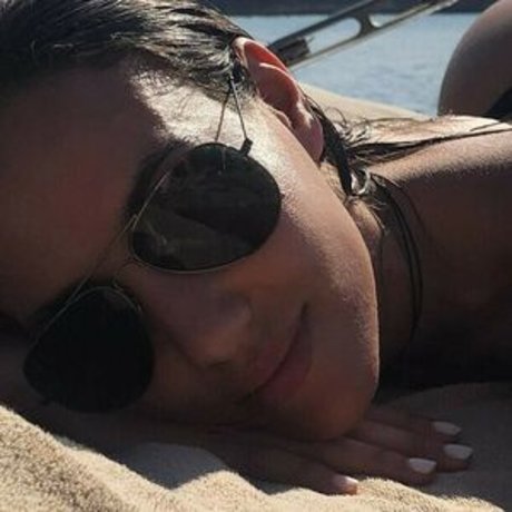 Elisa Meliani erotische nette fotos