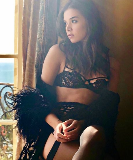 Hailee Steinfeld schauspielerin porno archiv