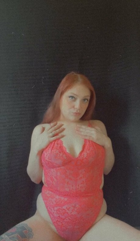 roseyasscheeks erwachsene bild