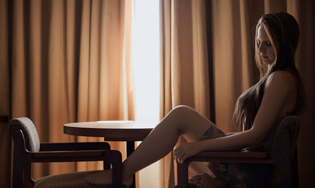 Emille Bee model top foto