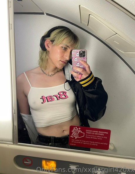 xxpissgirl420xx porno erwachsene fotos