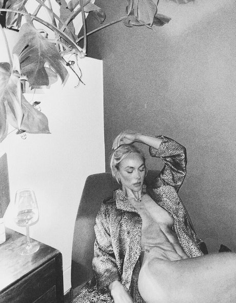 Kitty Lo perfekte xxx bilder