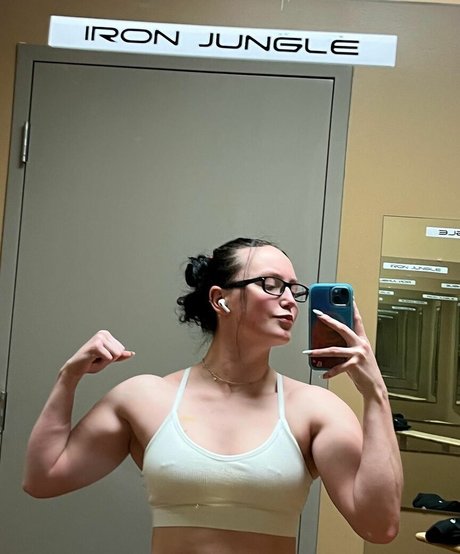 MuscleMommy002 exklusive hübsche galerie