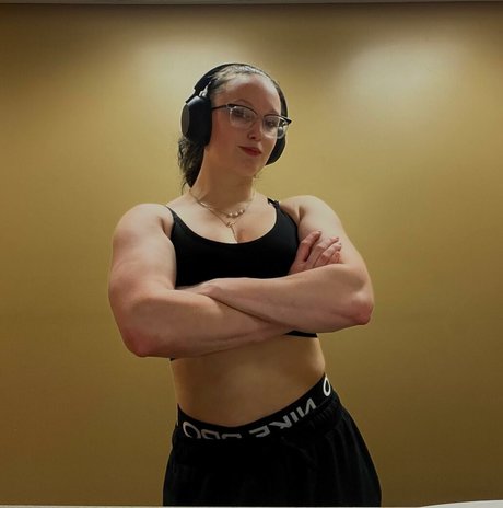 MuscleMommy002 Bilder