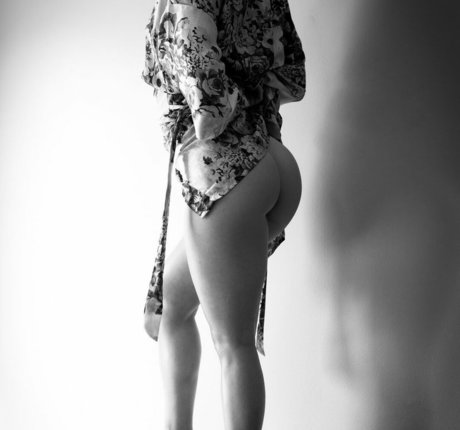 Miss Samodiva nackte archiv