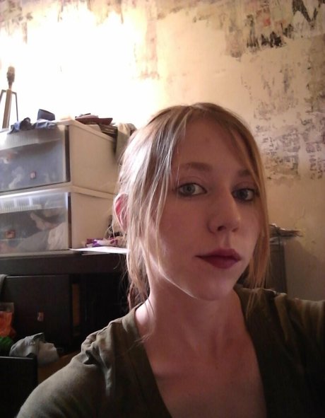 Wendy Lov erotische akt bild