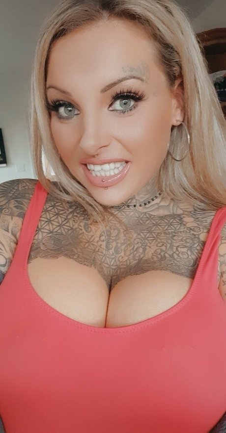 Nevaeh Heaven xxx pornostar fotos