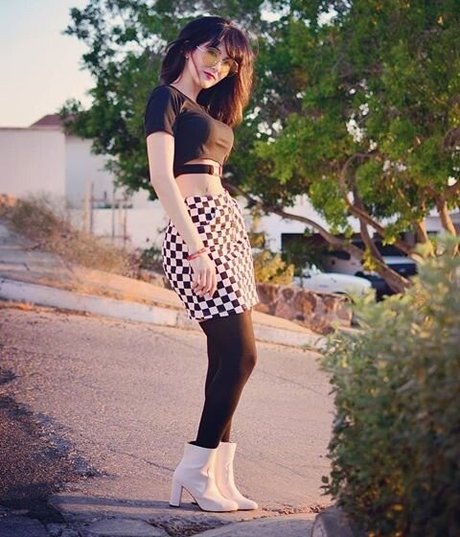 kniebeugen-onlyfans nacktheit kunst galerien