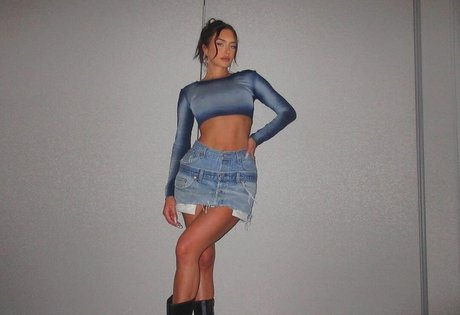 Anastasia Karanikolaou model nacktheit bilder