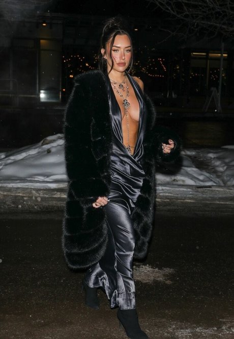 Anastasia Karanikolaou sexy nackte bilder