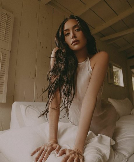 Anastasia Karanikolaou nackt schöne galerien