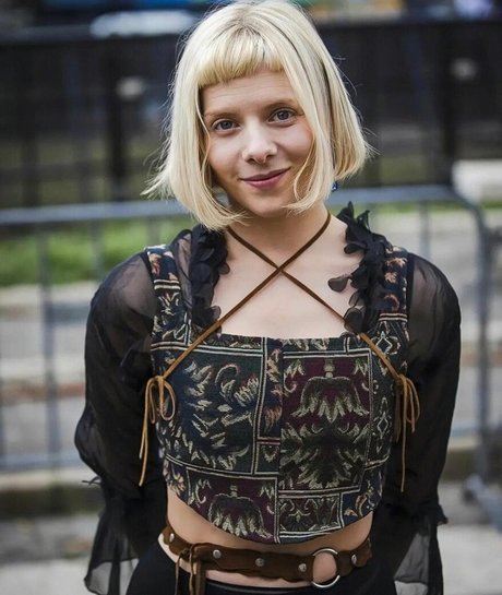 Aurora Aksnes beste galerie