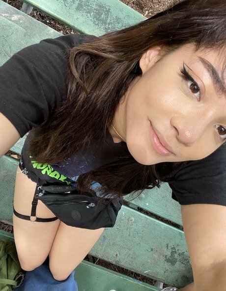 Cinnabrit top xxx galerie