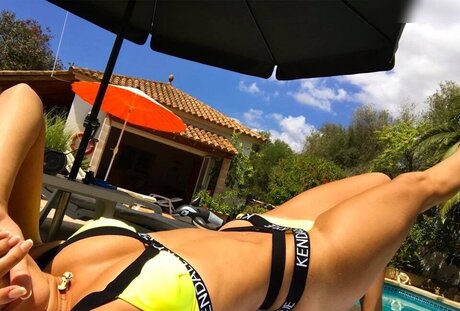 Carolina Peukmann erotische nackt bilder