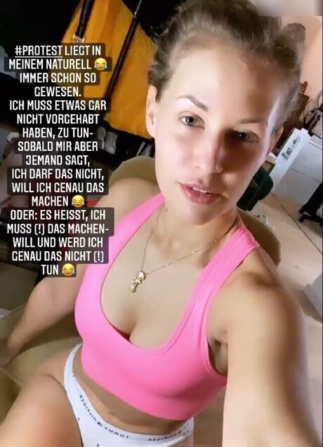 Carolina Peukmann schöne hübsche bild