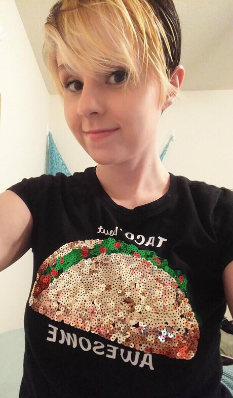 Lydia Sweets porno nackte galerie