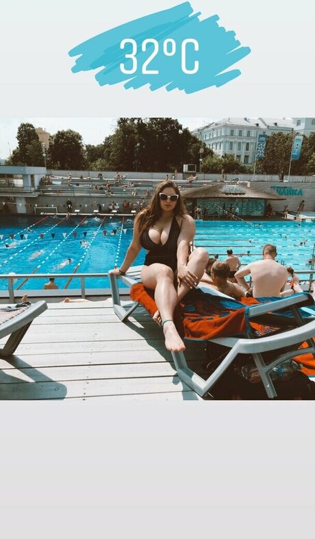 Nastya Blinova porno schöne bild