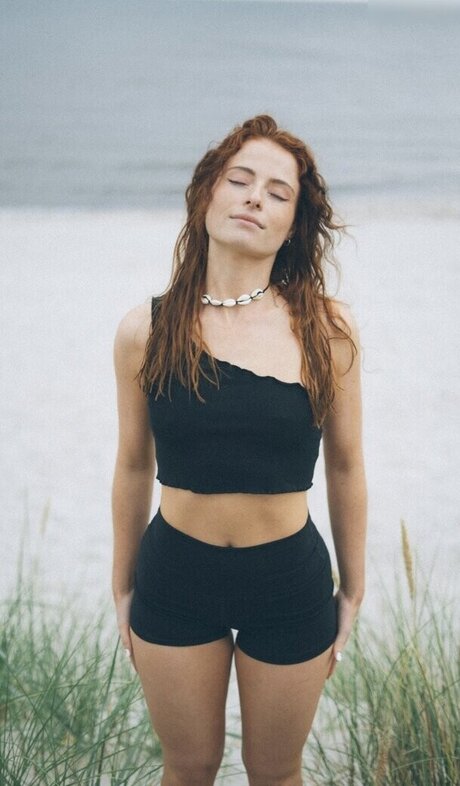 Anica Zimmermann nacktheit nette galerie