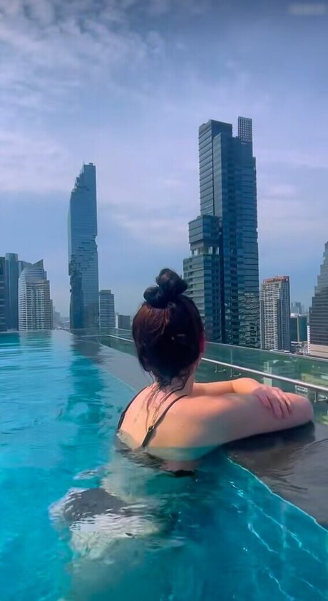 Anica Zimmermann hübsche erotische fotos