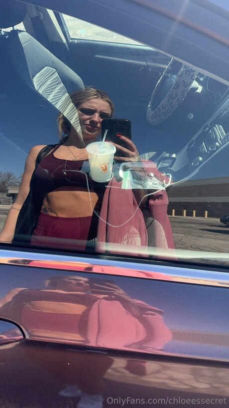 chloeessecret nackte foto