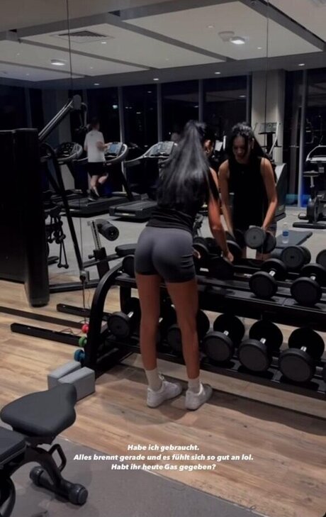 Enisa bukvic xxx erotische bild