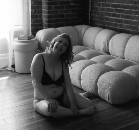 Wellnessbynorah schauspielerin hübsche fotos