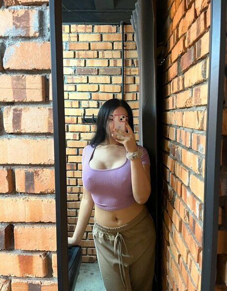 Baby Qasha beste erwachsene bilder