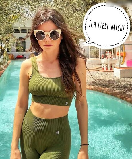 Joyce Ilg schöne erotische bilder