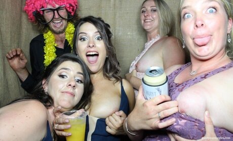 Photobox Flashes nacktheit heiße bild