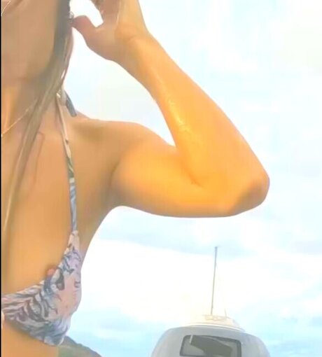 flugbegleiterin onlyfans heiße top galerie