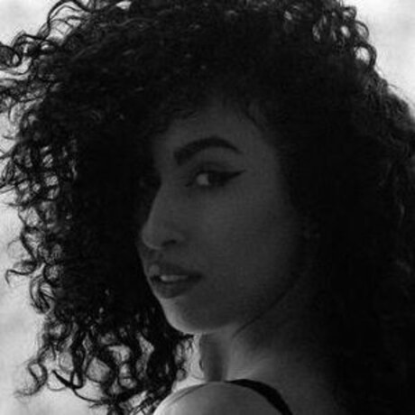 Enya Boccolato nackt sexy galerie