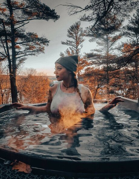 Niki Dysnomia heiße porno fotos