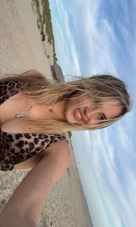 Sterre Meijer erwachsene nackt bild