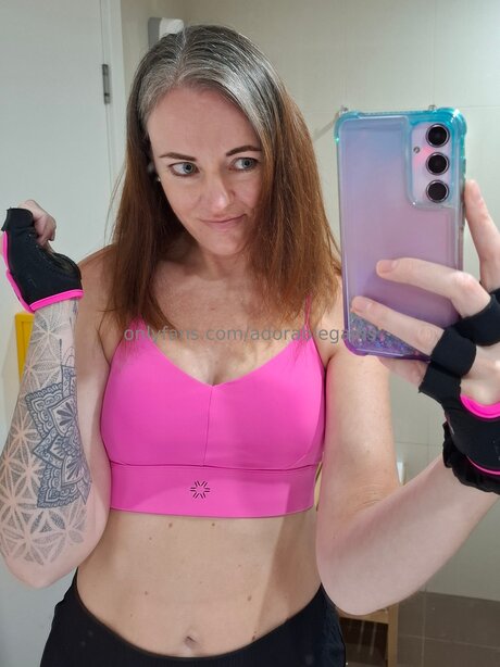 Adorablegains pornostar freie bild