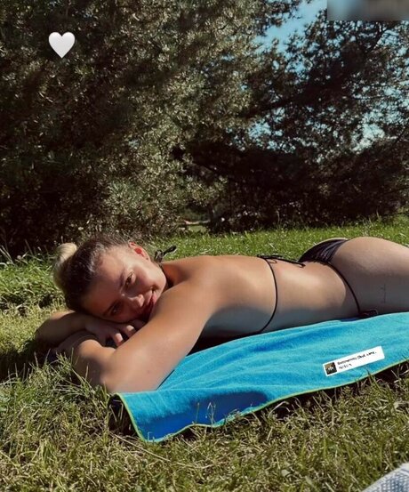 Emma Malewski model galerien